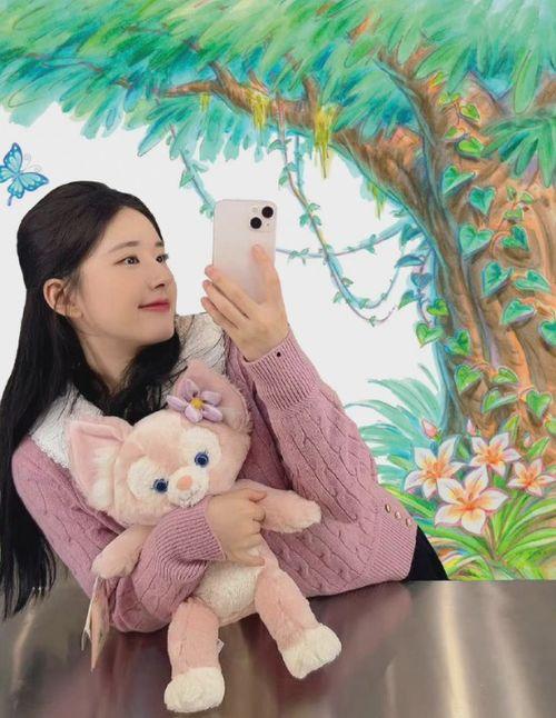 娱乐吃瓜酱玲娜贝儿,娱乐吃瓜酱中的璀璨明星  第1张